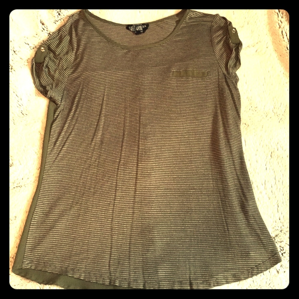 Super Cute green shirt